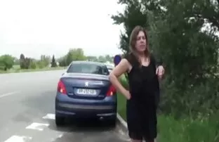 Brunette bas noirs + sexe de la video de sexe amateur de démarrage
