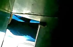 Maîtresse obtient tout le sperme de son esclave (Zdonk) video erotique amateur francais