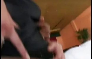 Une vraie film porno amateur allemand brune tchèque fait du strip et des lapdances