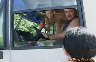 Ma copine joue à video amatrice gratuit la maison