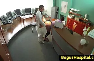 Un extrait porno amateur vieux mec baise une ado brune chaude