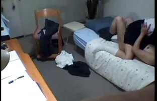 maman video amteur gratuit donne un massage et une branlette à un homme noir